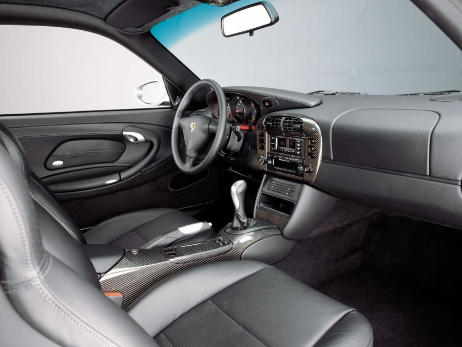  Porsche 911 GT2 2001 года  (фото 15 из 30)